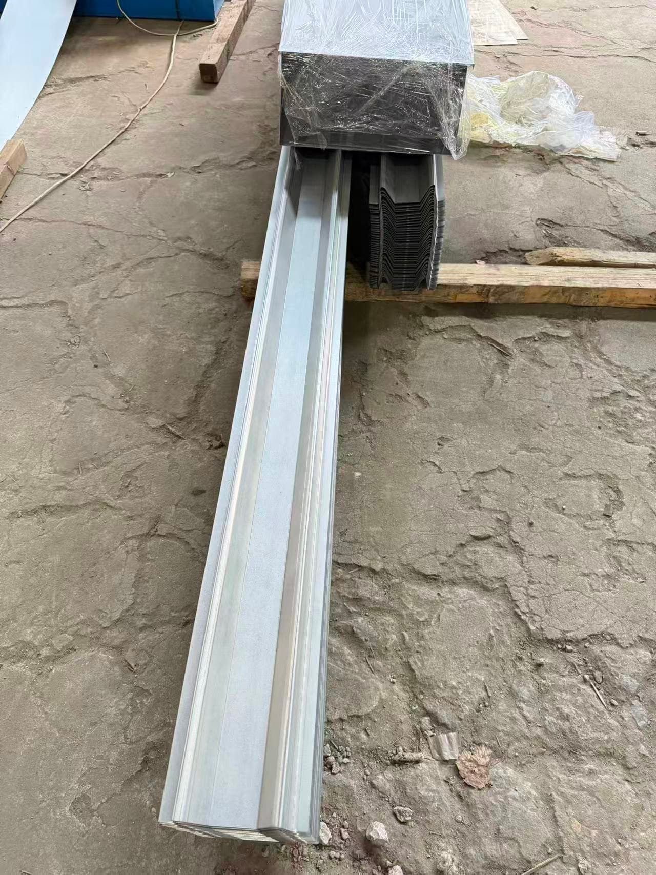 Wanfan manufacturing workshop and finished cable tray products